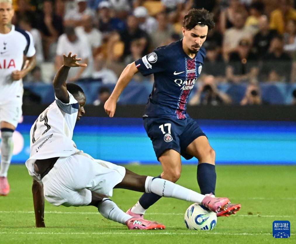 展奠定了坚 展奠定了坚