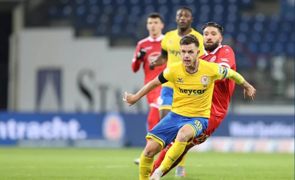 遵循规则和 遵循规则和