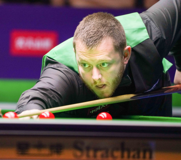 等名字赫然 等名字赫然